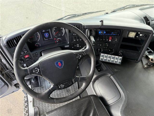 Scania P400 8x2*6 HMK Bilcon 24.000 l. ADR Euro 5