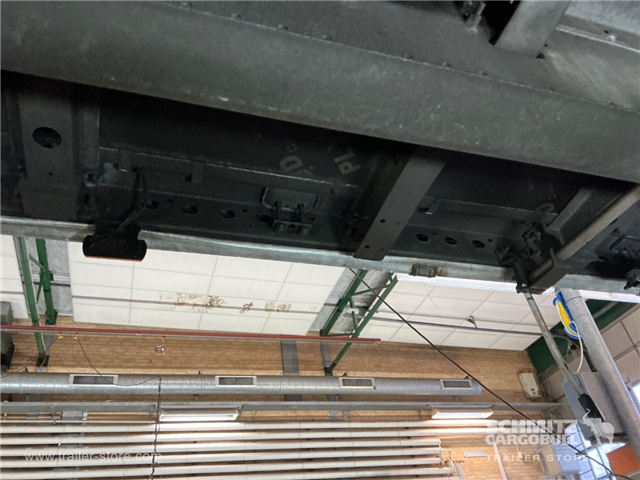 Schmitz Semi Curtainsider Standard , Foldedør højre