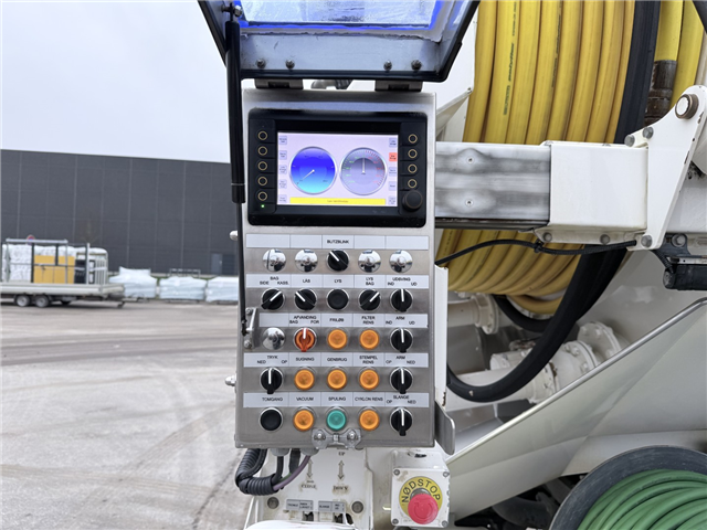 Scania G500 8x4*4 Bucher Recycler 414