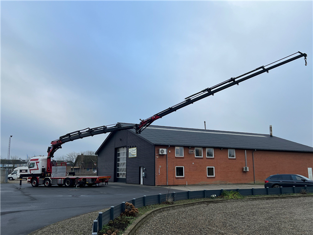 Scania R580 8X2*6 HMF 6020 OK6 + Jib