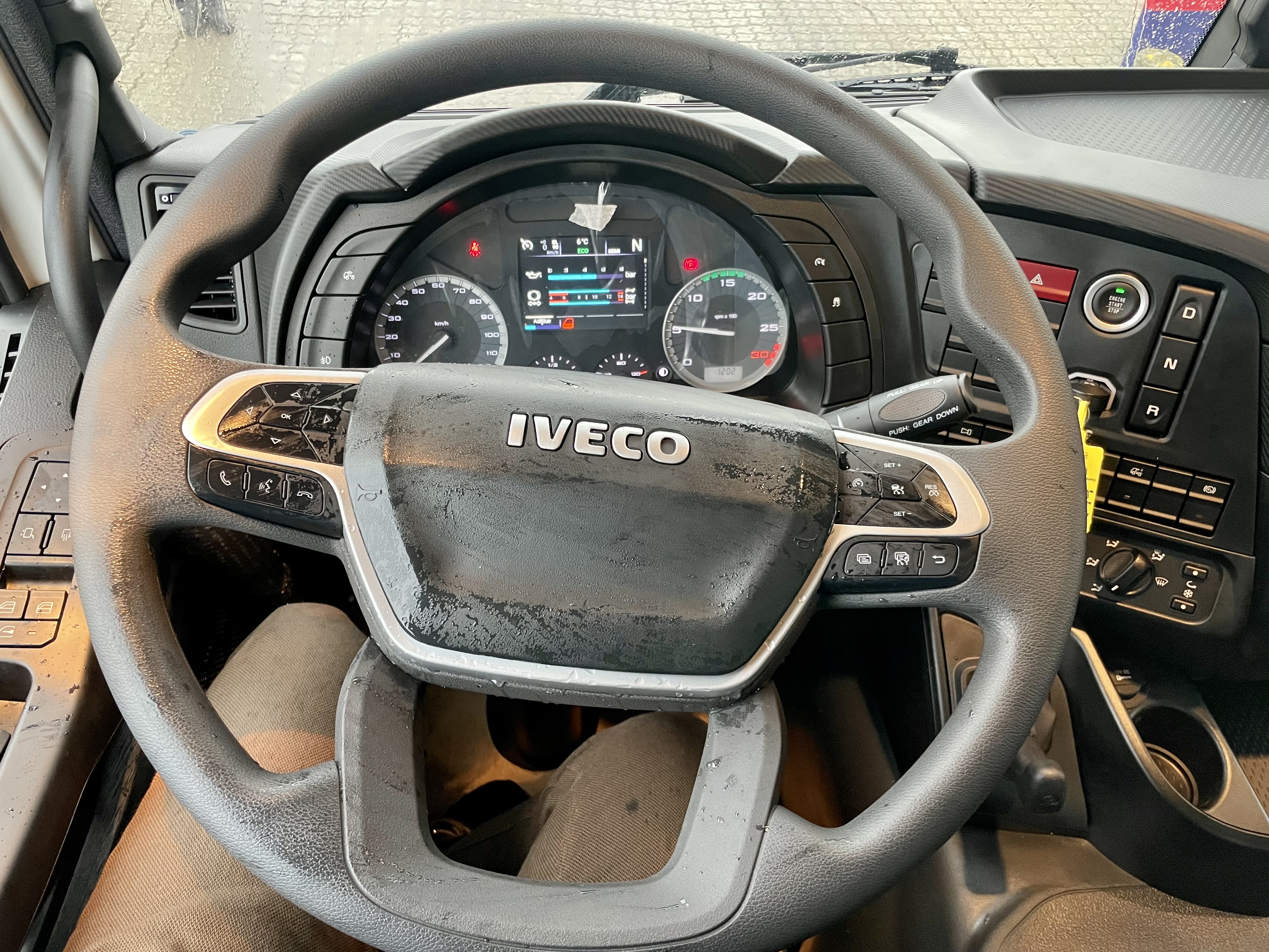 Iveco S-WAY AD190S34-E6e