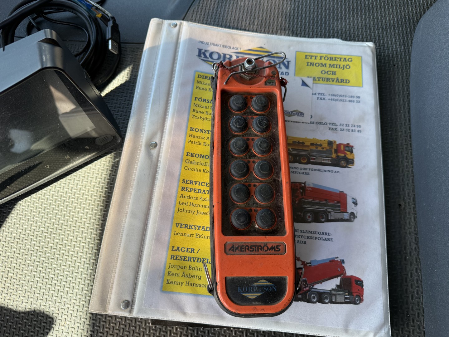 Scania P360 6x2*4 Korp & Son 12.500 l. Kombi