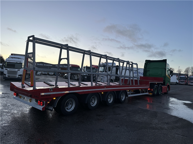 Kel-Berg Nedbygget trailer med reoler + udtræk