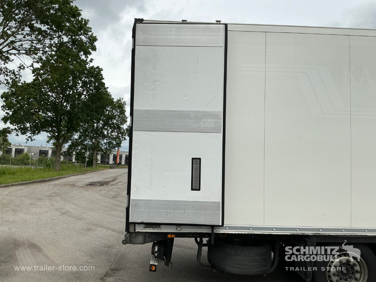 Schmitz Semi Reefer Meat hanging system