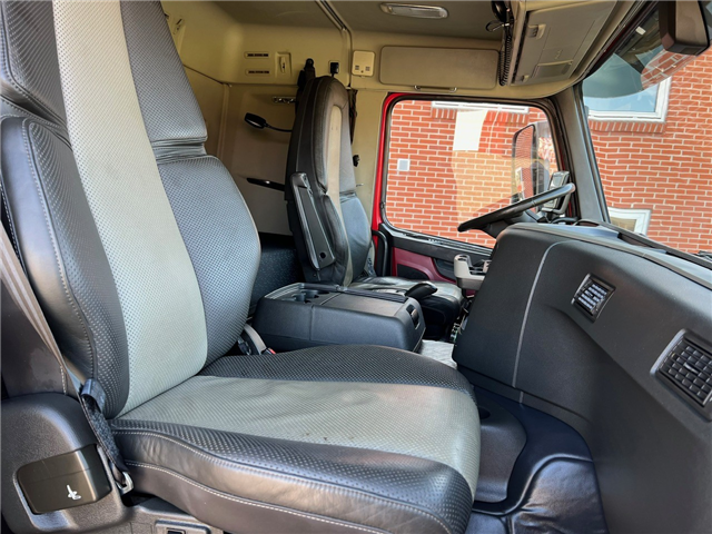 Volvo FM460 8X2*6 HMF 2120 Kran og hejs