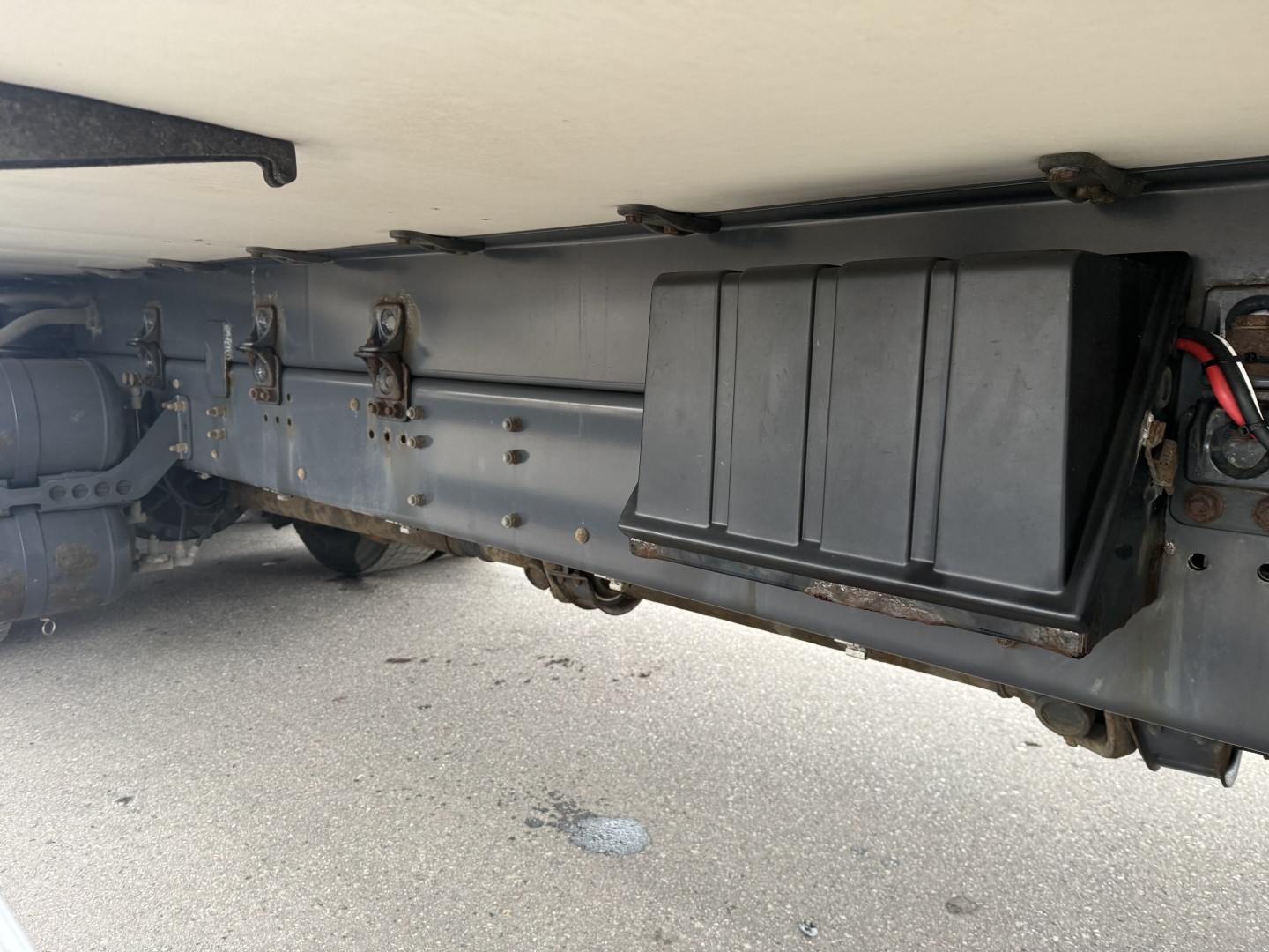 Scania P320 6x2*4 Carrier Supra 1250 Mt 9.65 m. kasse