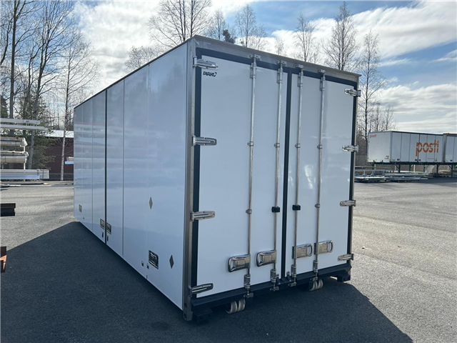 Piako Hejselads - Fragtopbygning med fuld sideåbning og fuld pallebredde.