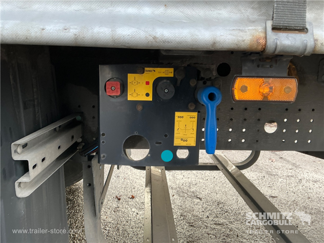 Schmitz Semi Curtainsider Standard , Foldedør højre