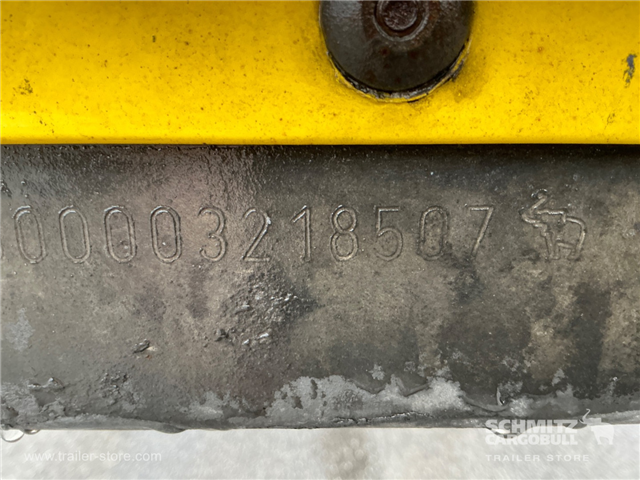 Schmitz Semi Curtainsider Mega