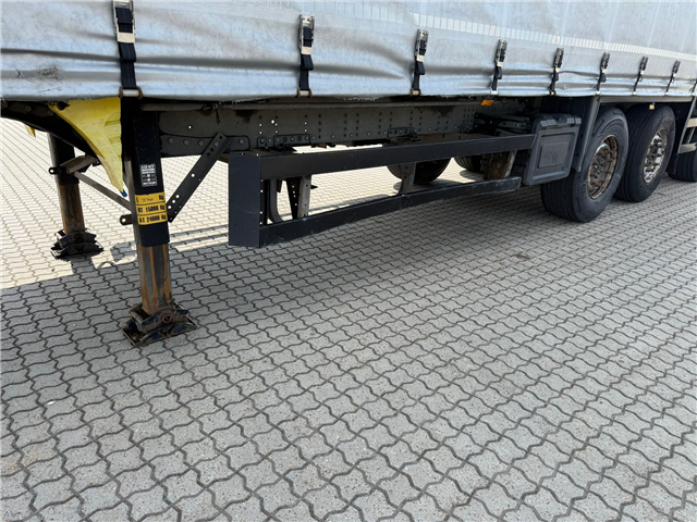 Schmitz 3 aks. gardintrailer m. truckbeslag