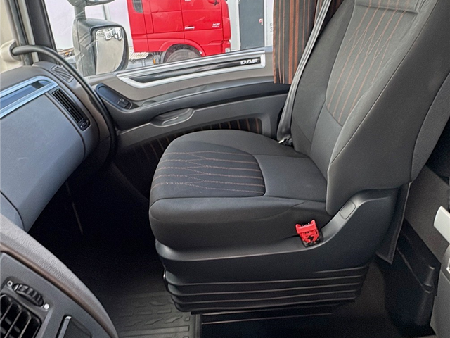 DAF XF FAR 480 veksellads chassis