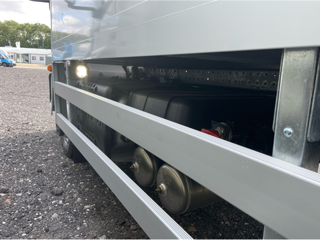 Iveco ML120E25-E6e 18 pallers