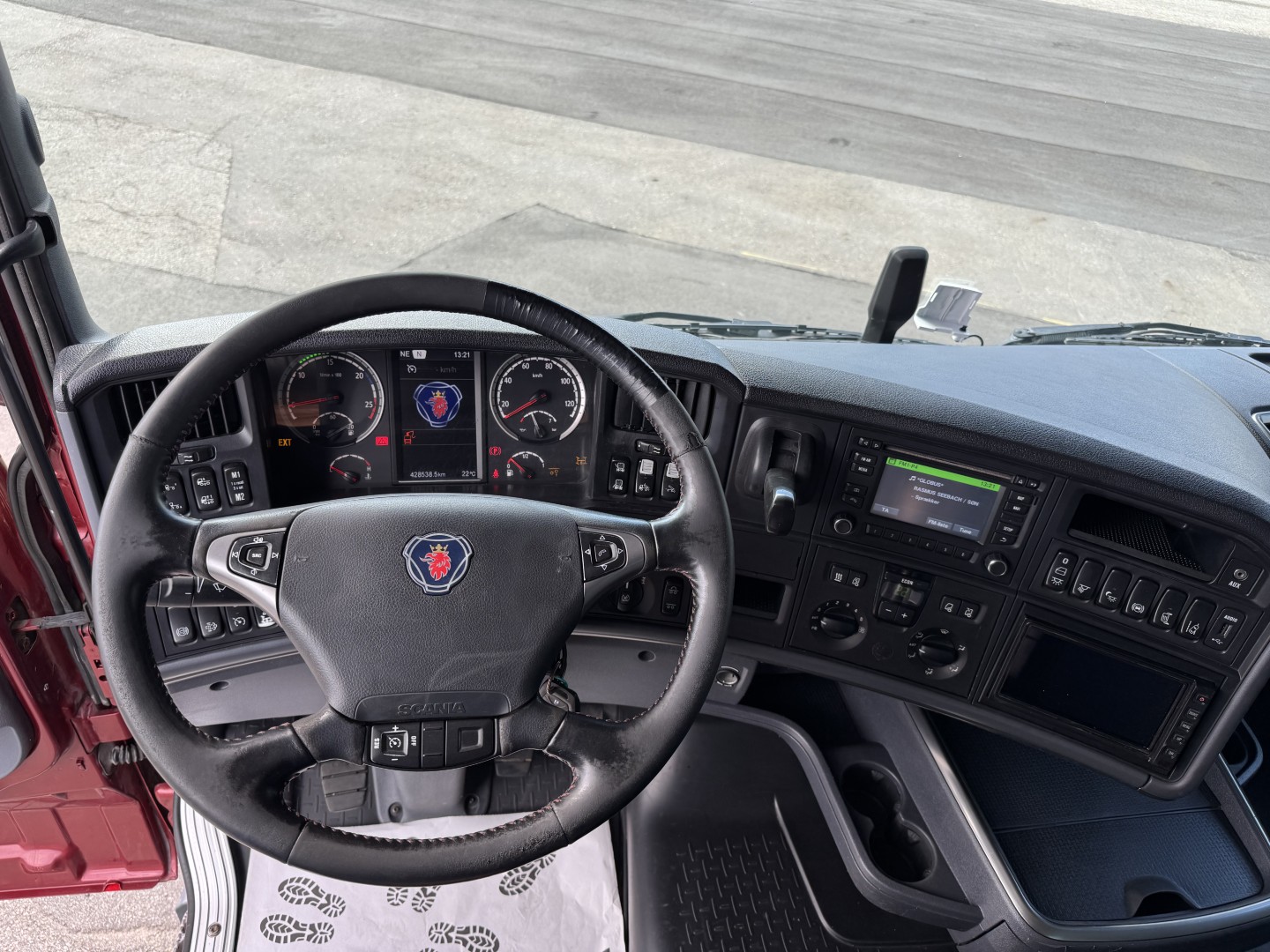 Scania R490 8x2*6 Euro 6 Wirehejs / HMF 3220 K6