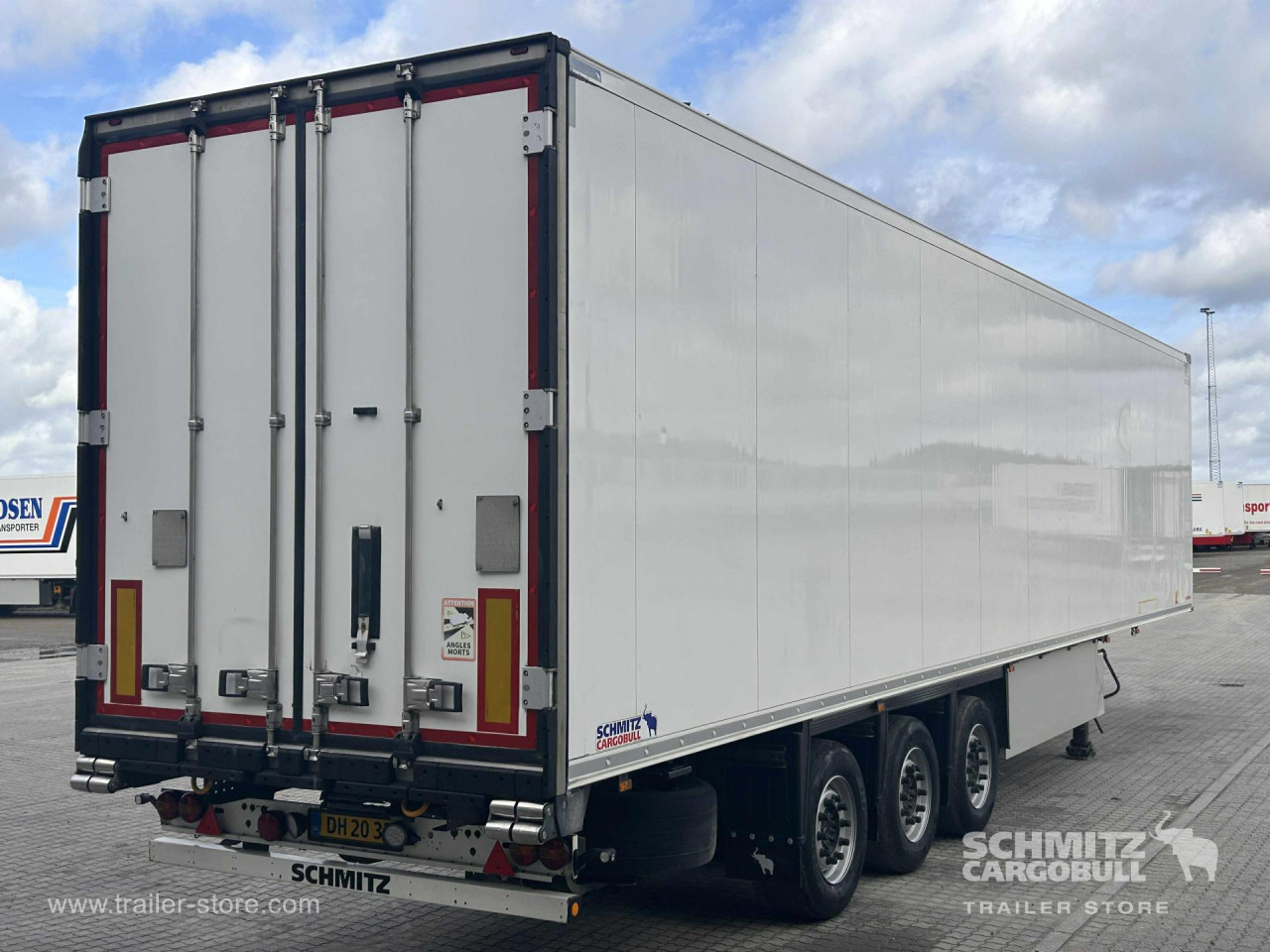 Schmitz Semi Reefer Meat hanging system