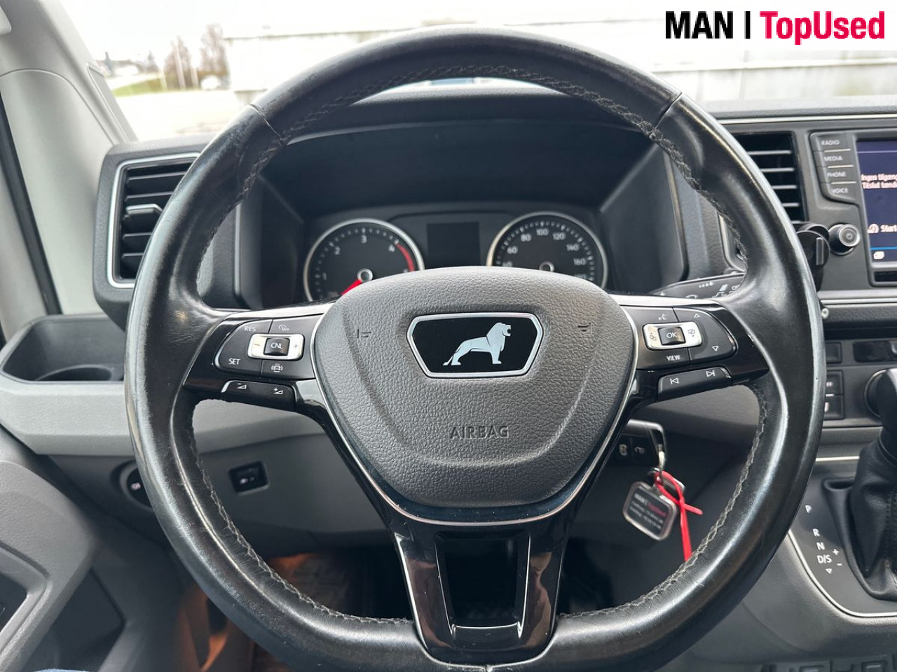 MAN TGE 3.180 4X2F SB