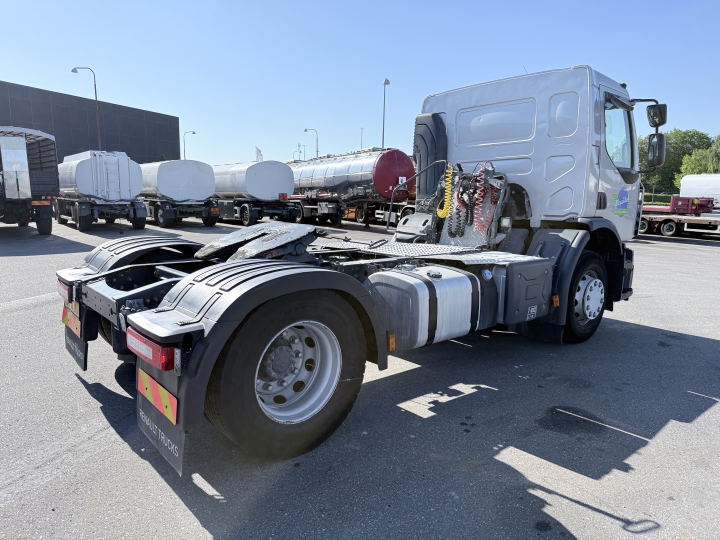 Renault D WIDE 320 DTI 8 Pladstrækker