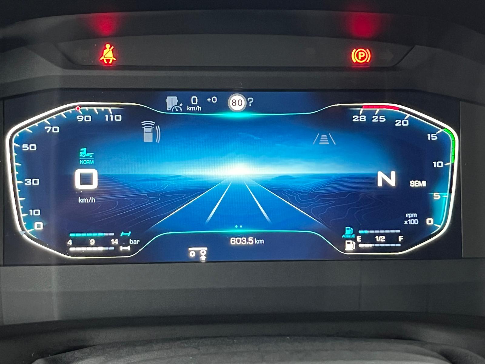 Iveco X-Way 8x4 1+3 580Hp opbygget med HIAB kran & Sawo hejs