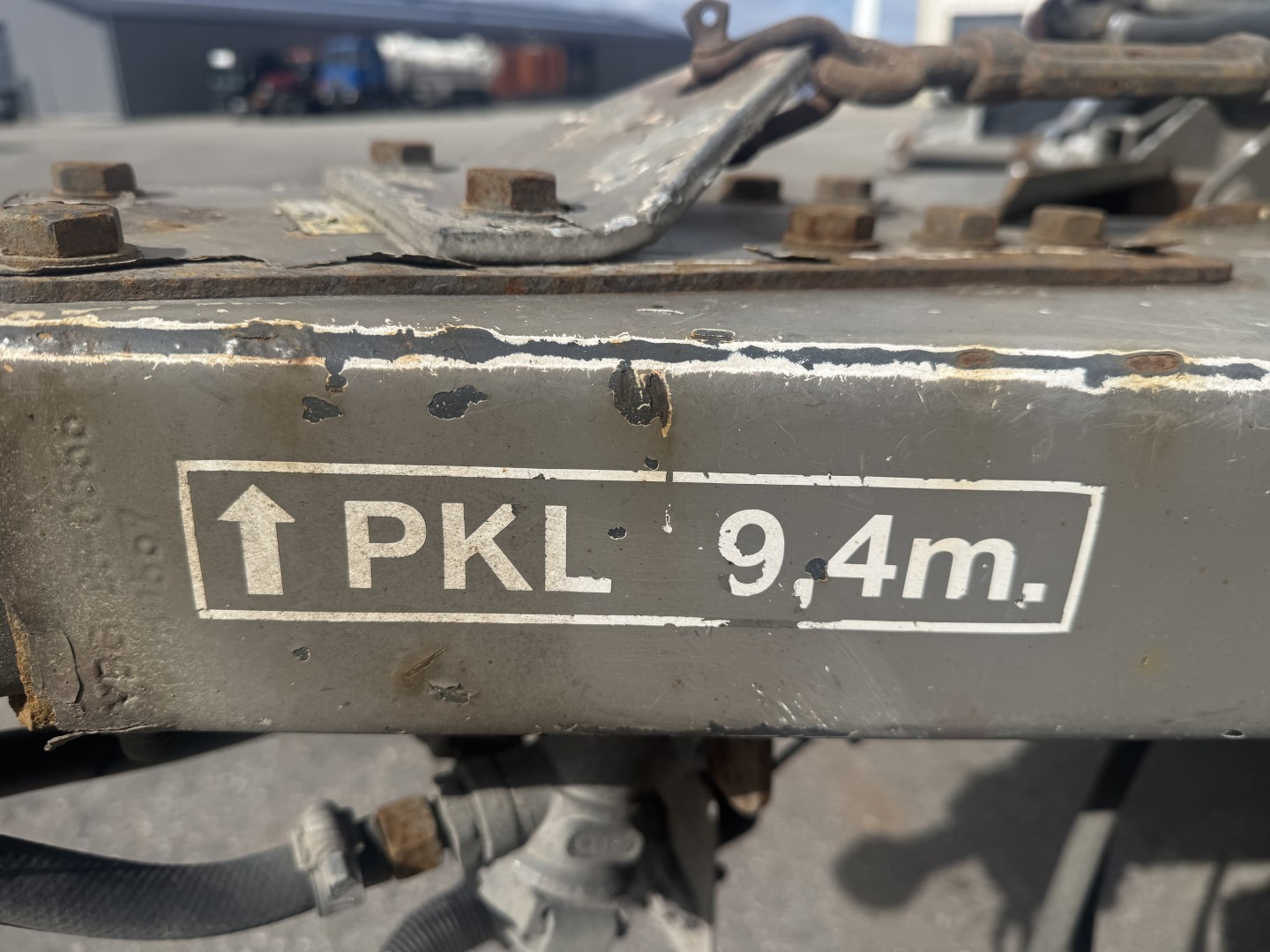 HMK Bilcon 27.000 l. ADR 5 rum