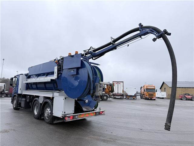 Scania P360 6x2*4 Hvidtved Larsen Flexline 310