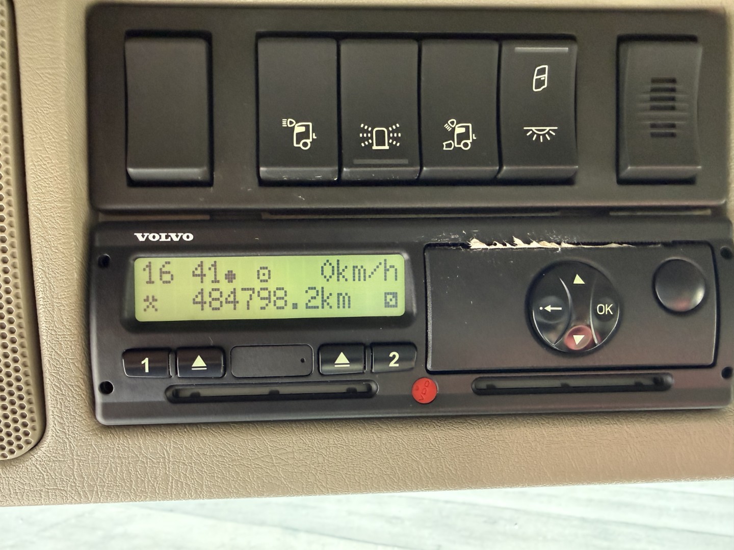 Volvo FM500 8x2 Pusher Tridem Hiab 099 B3 Radio