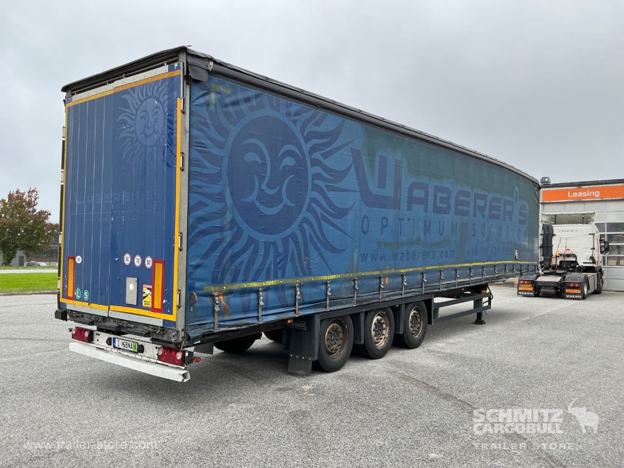 Schmitz Semi Curtainsider Mega