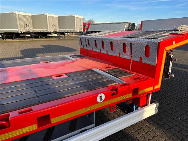 Kässbohrer SLA HS-3, udtrækkelig Maskintrailer