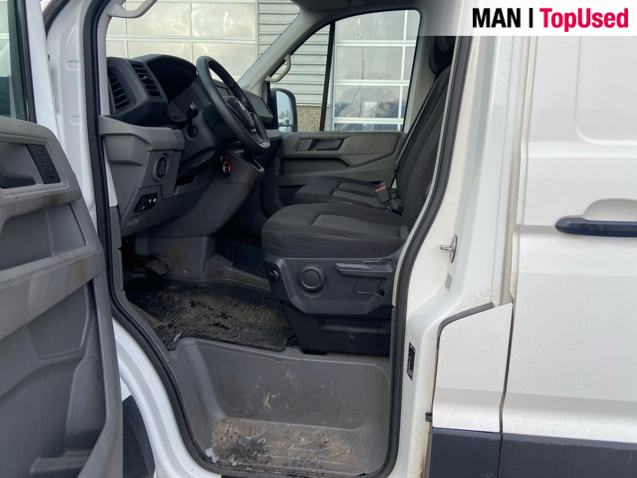 MAN TGE 3.180 4X2F SB