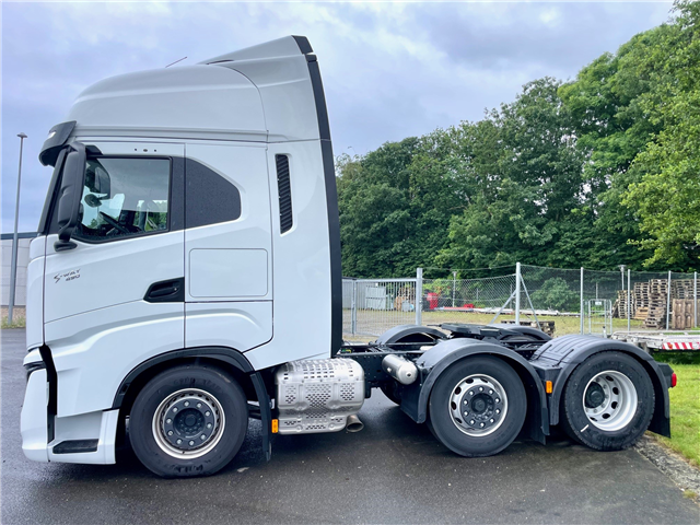 Iveco S-WAY AS440S49-E6e TX/FP 6x2x4
