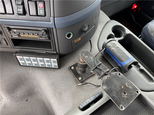 Volvo FM440 8x2*6 24.000 l. ADR Tankbil