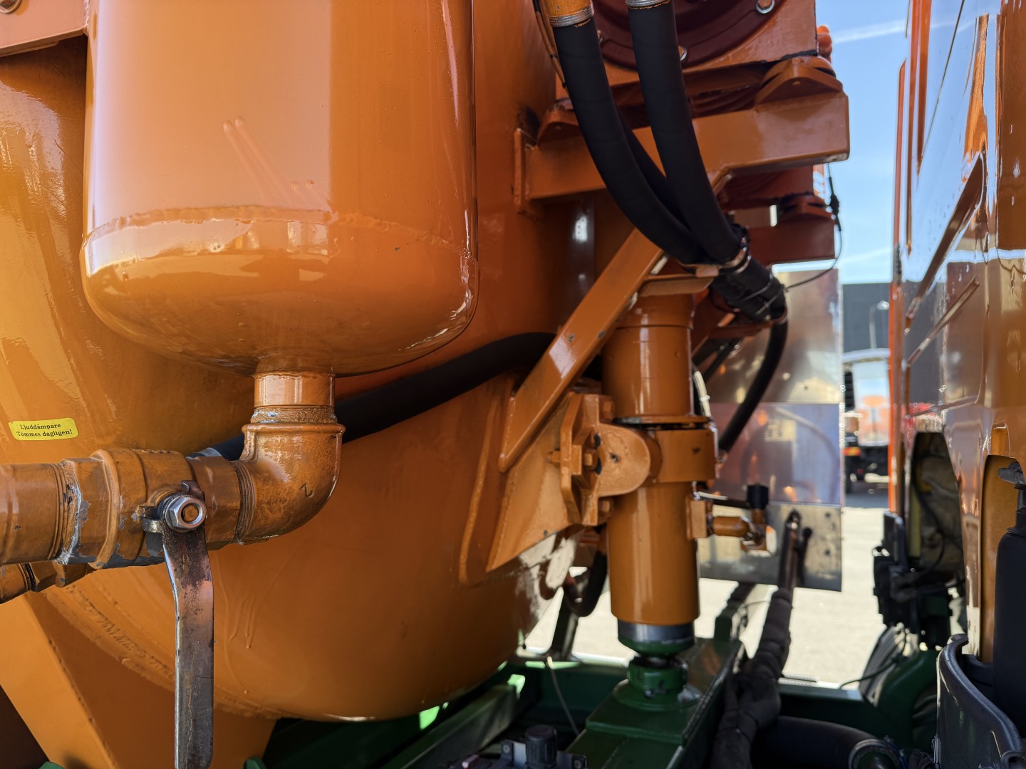 Scania P360 6x2*4 Korp & Son 12.500 l. Kombi