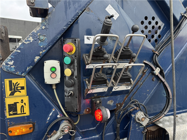 Scania P320 6x2*4 Euro 6 NTM 21 m3