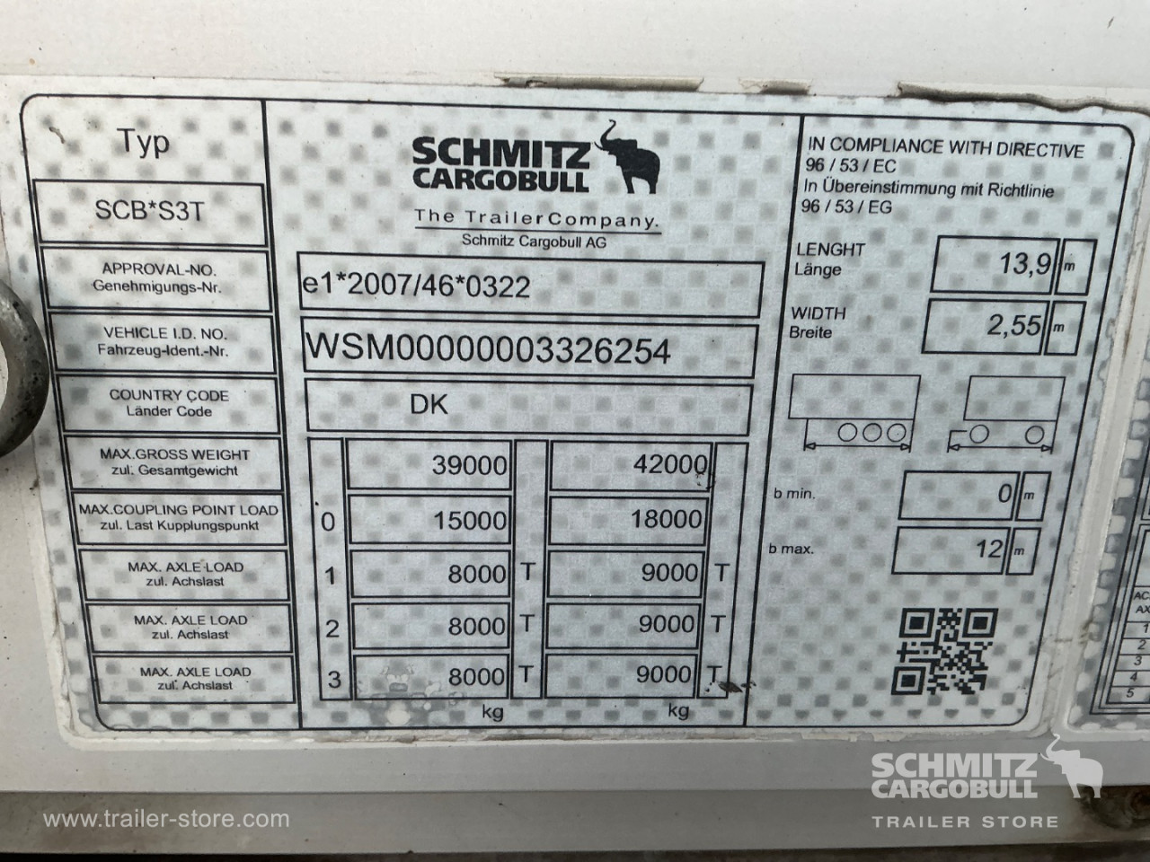 Schmitz Semi Curtainsider Standard