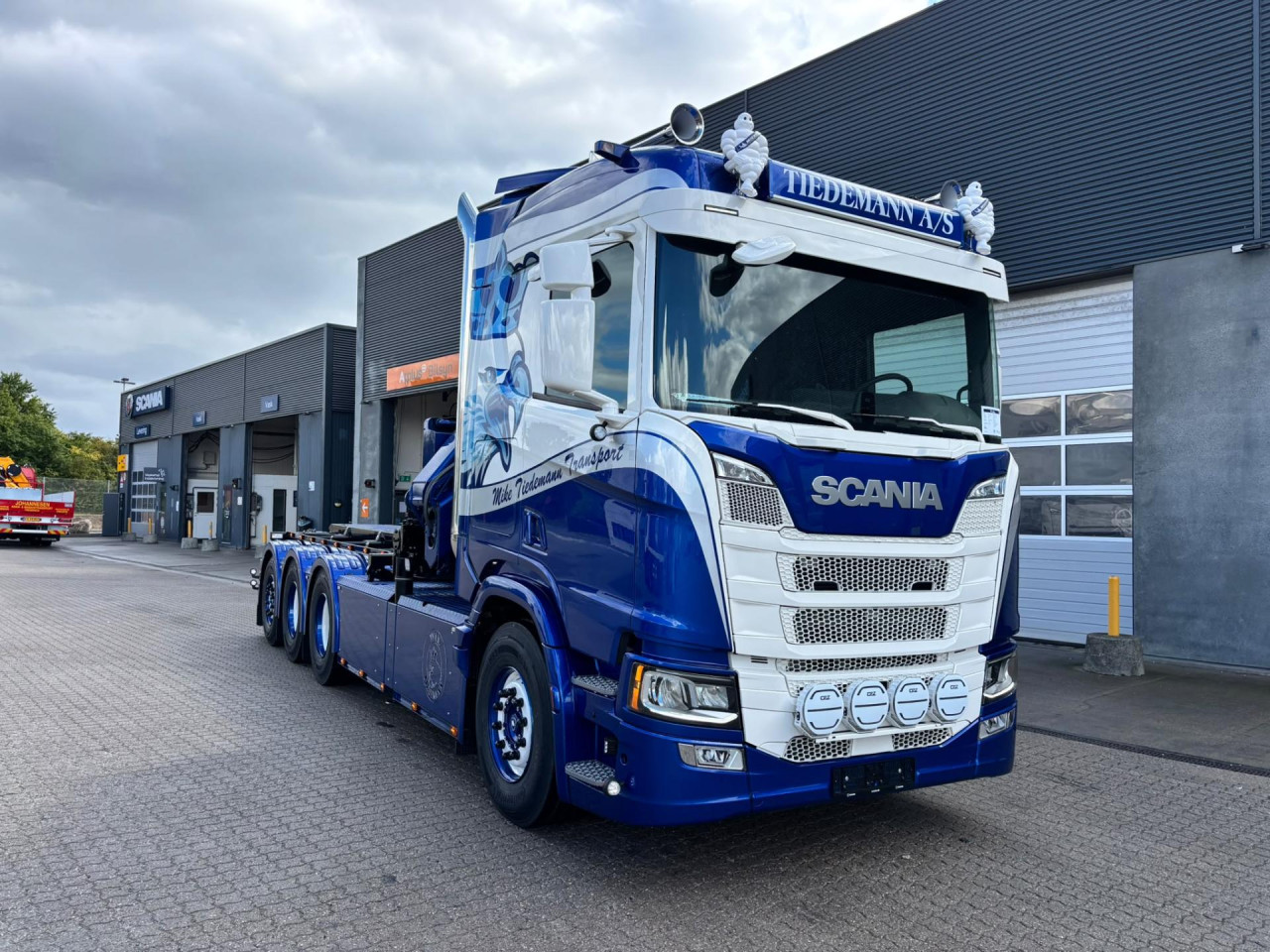 Scania R 560 B8x4*4NB Kran Hejs