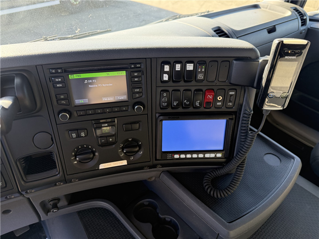 Scania G450 8X2*6 ADR Chassis Euro 6