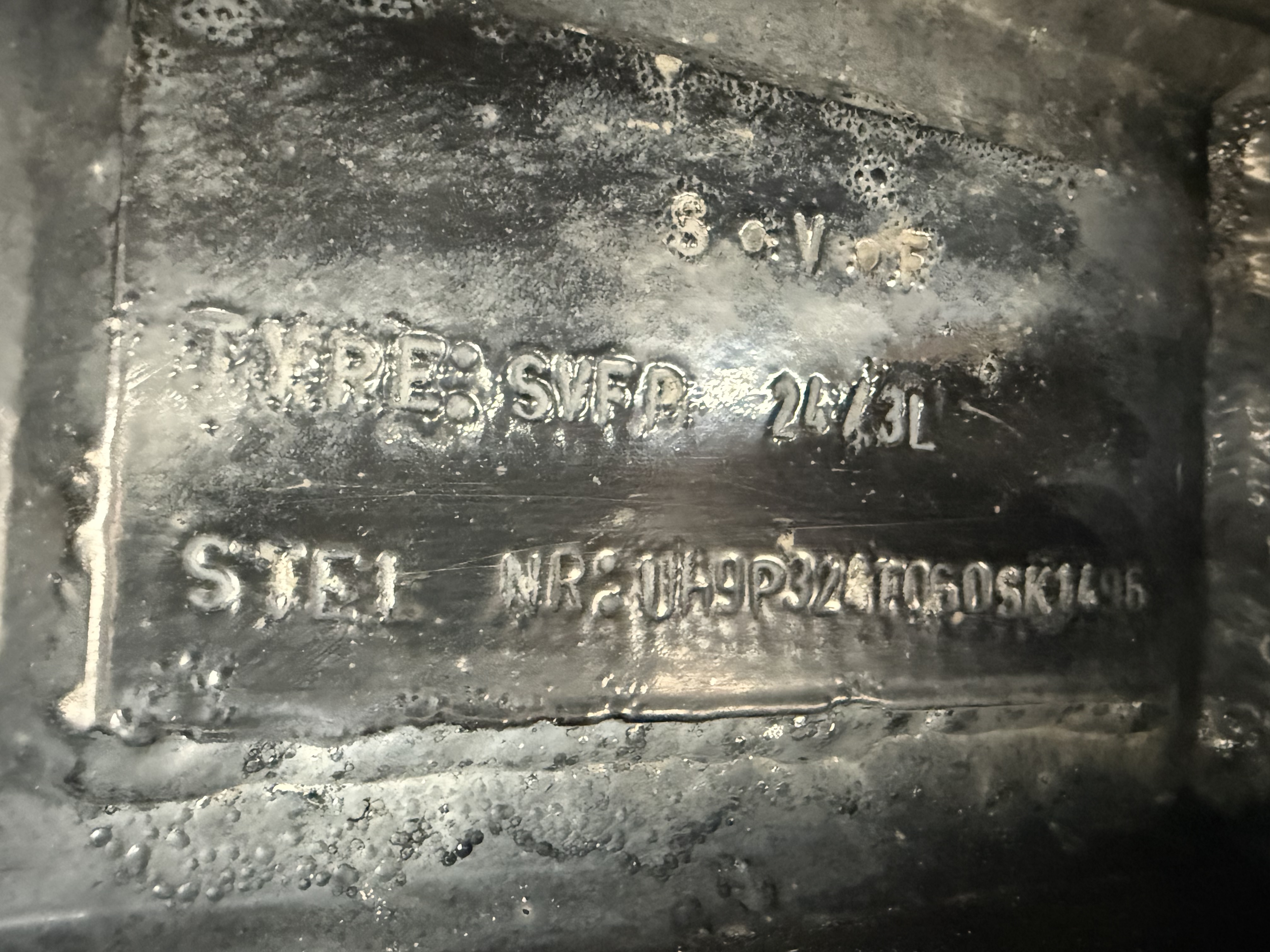 Skelhøje SVF P324 24 t. akslet Tipanhænger