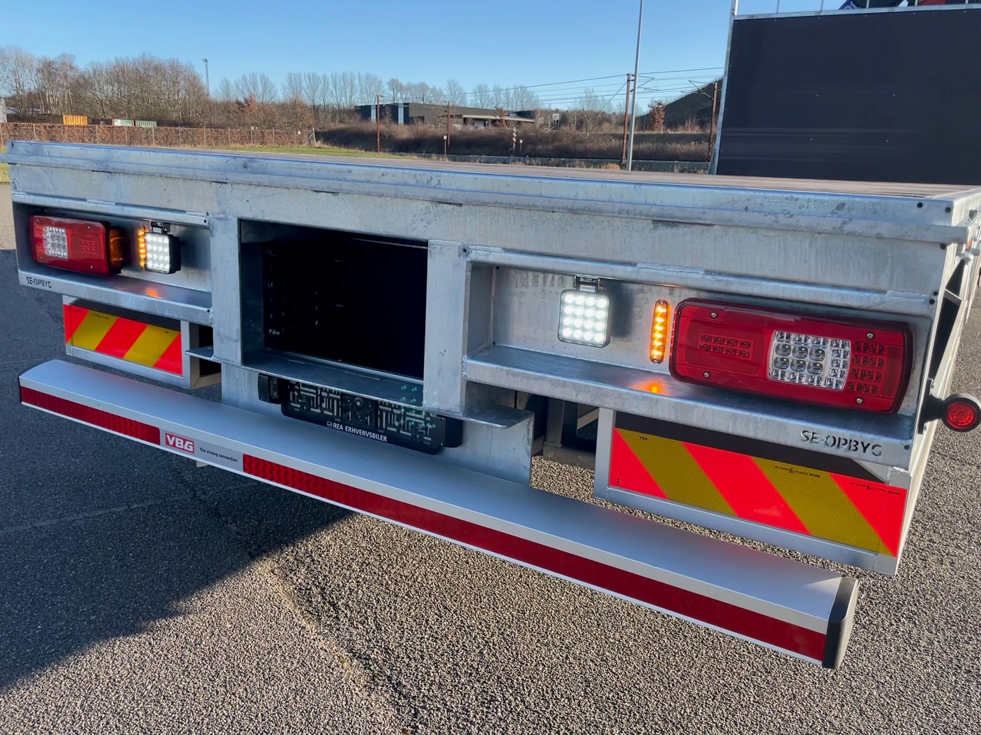 Iveco S-WAY AD190S34-E6e/FP Stillads