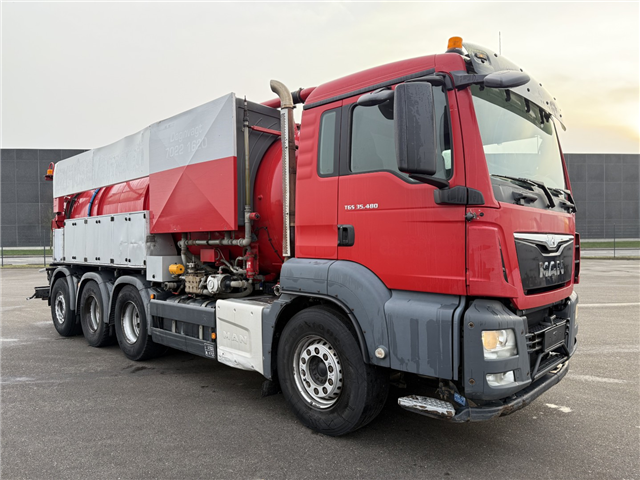 MAN TGS 35.480 8x4*4 Hvidtved Larsen 16.000 l.