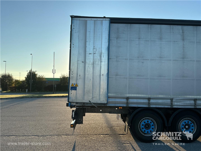 Schmitz Semi Curtainsider Standard