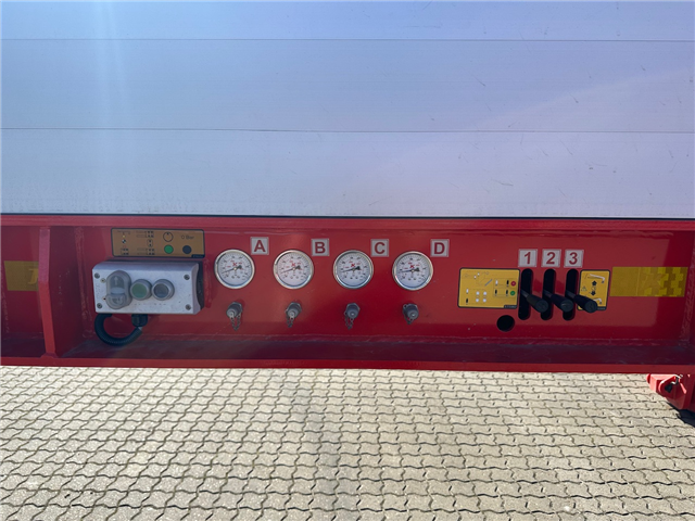 Kässbohrer Sengetrailer