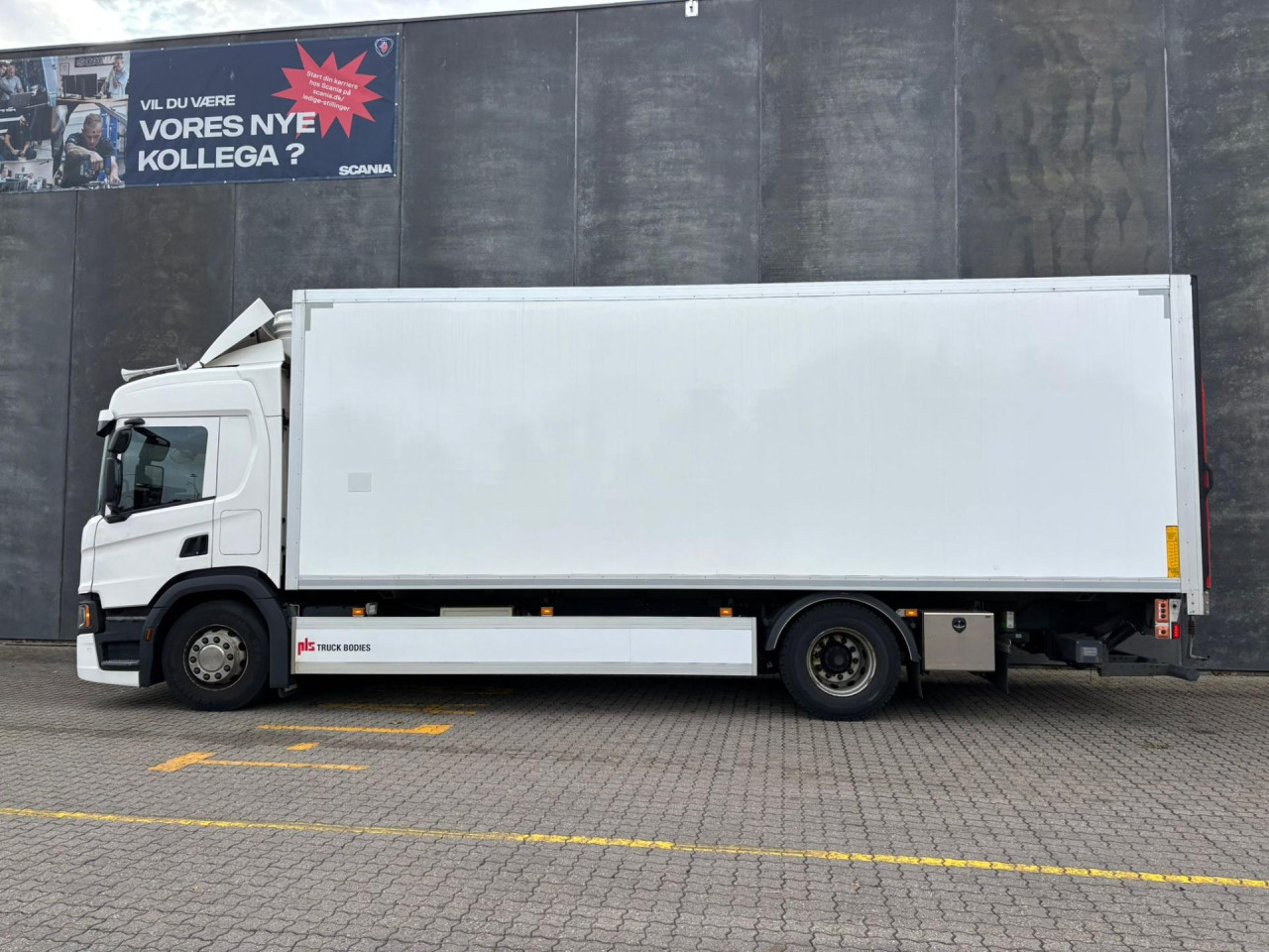 Scania P 280 B4x2NB Cooling