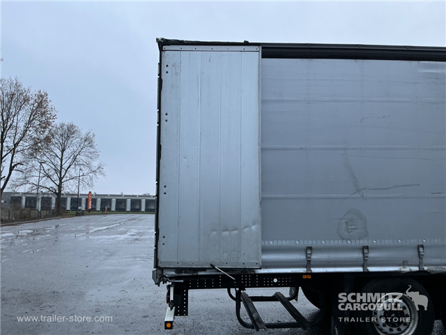 Schmitz Semi Curtainsider Standard , Foldedør højre