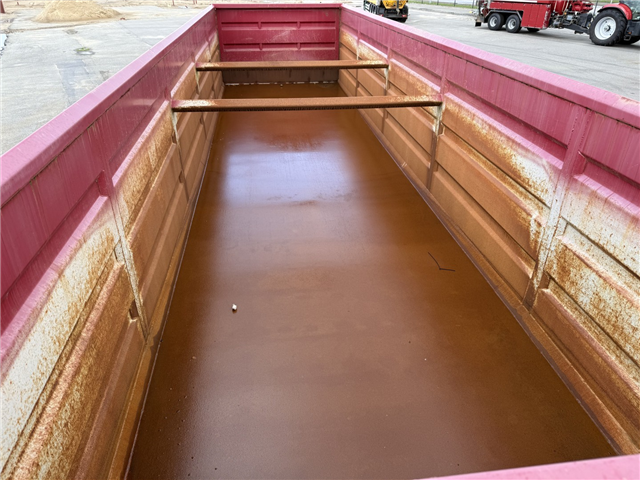 Leci 3 akslet Galvaniseret Tip Chassis med 9,4 m Hardox Kasse