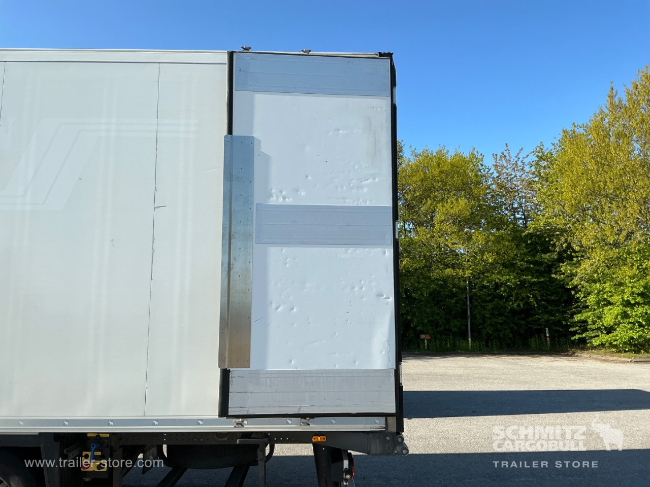 Schmitz Semi Reefer Meat hanging system