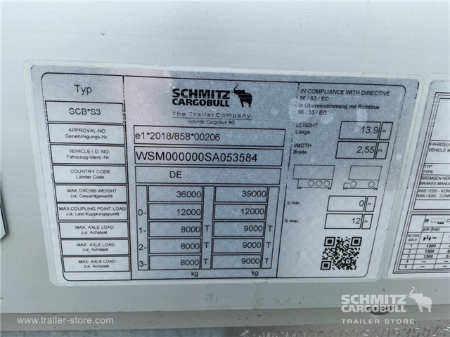 Schmitz Semi Curtainsider Mega