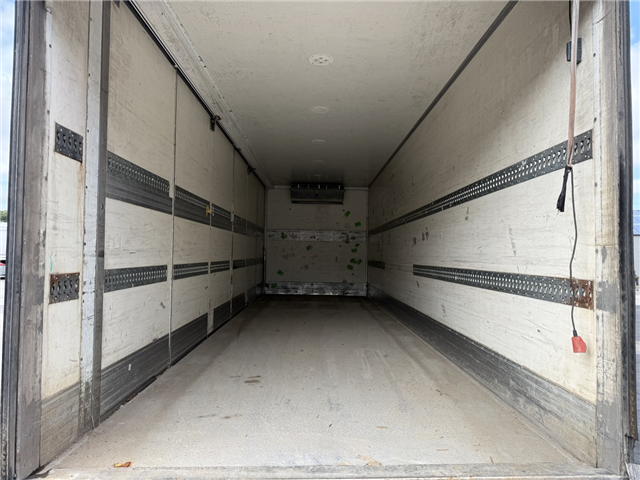 Volvo FM330 6x2*4 Carrier Supra 1050 Nordic