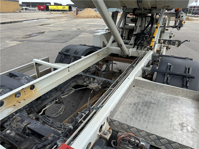 Renault Trucks D 7.5 180 4x2 Semat/Techno AZIMUT 8 m3 Skraldebil