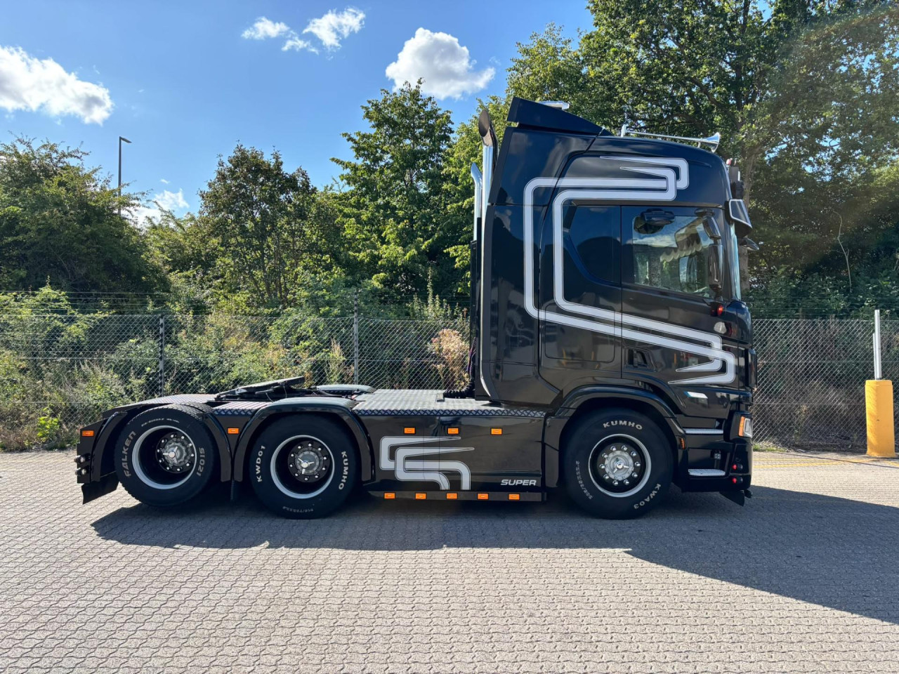 Scania R 560 A6x2NB