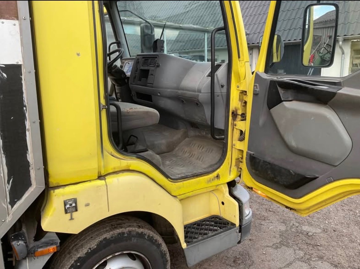 Renault Midlum