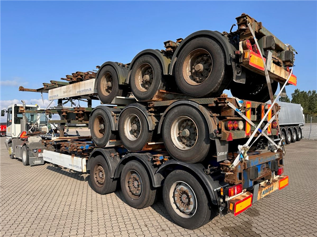 Krone 3 x Multichassis Containerchassis