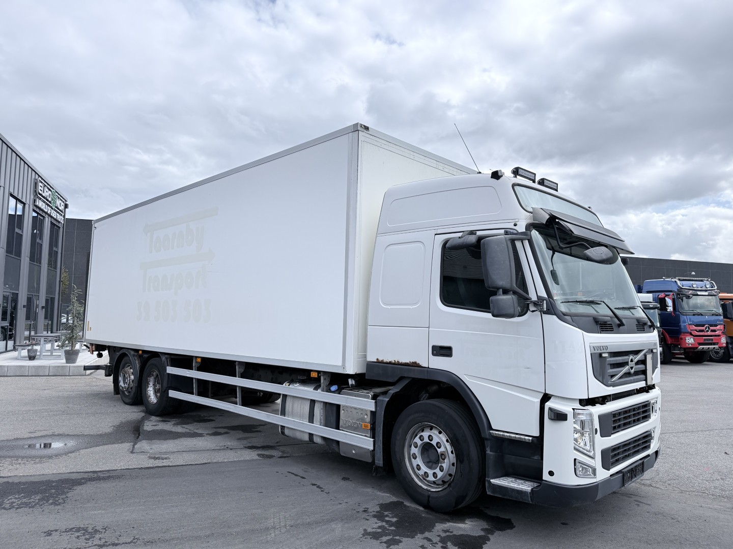 Volvo FM 330 6x2*4 Sideåbning 8.7 m